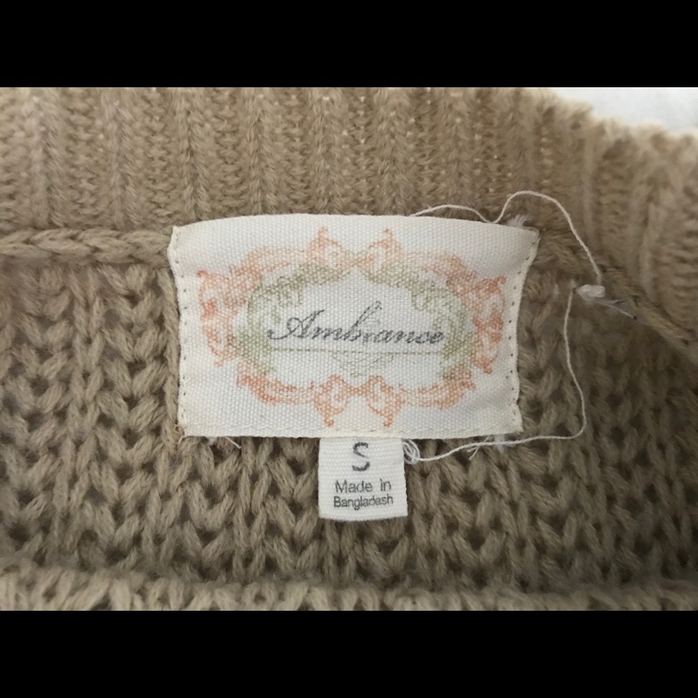 sweater - Picture 2 of 2